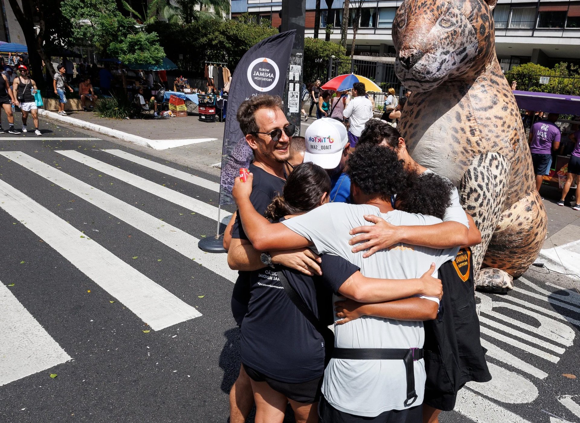 Ponto Animal Av Paulista - Abraço