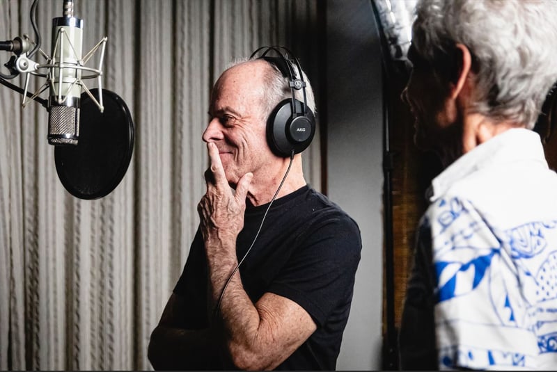 imagem do ney matogrosso no estúdio gravando amúsica defaunação